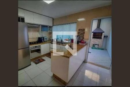 Casa à venda com 3 quartos, 139m² em Chácara Mafalda, São Paulo
