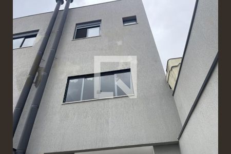Casa à venda com 3 quartos, 103m² em Vila Carrão, São Paulo