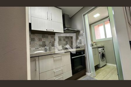 Cozinha de apartamento à venda com 2 quartos, 60m² em Jardim do Lago, Jundiaí