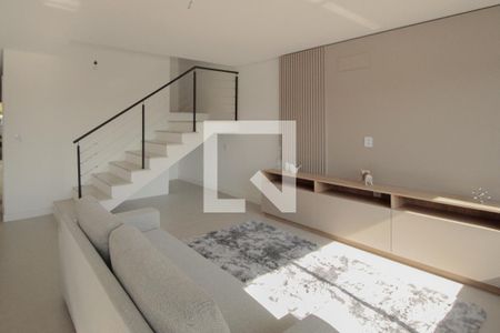 Sala de casa à venda com 3 quartos, 210m² em Vila Jardim, Porto Alegre