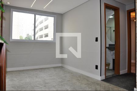 Sala de apartamento para alugar com 2 quartos, 42m² em Jardim Iris, São Paulo