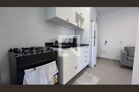 Cozinha de apartamento para alugar com 2 quartos, 58m² em Pinheiros, São Paulo