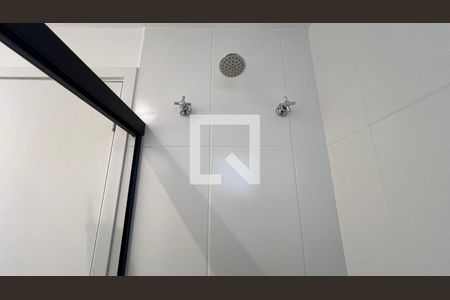 Banheiro de apartamento para alugar com 2 quartos, 58m² em Pinheiros, São Paulo