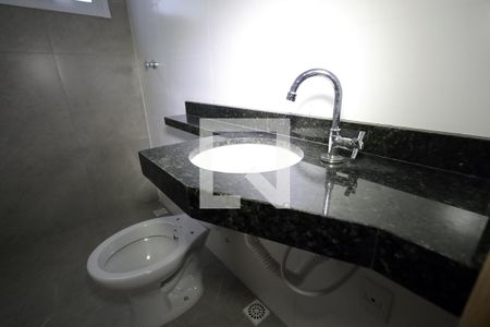 Banheiro de apartamento à venda com 2 quartos, 98m² em Vila Eldizia, Santo André