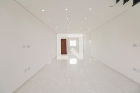 Sala de casa para alugar com 2 quartos, 180m² em Vila Sao Geraldo, São Paulo