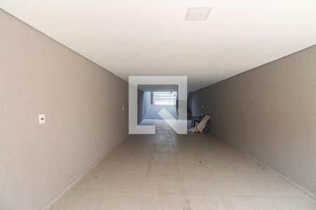 Garagem de casa para alugar com 2 quartos, 180m² em Vila Sao Geraldo, São Paulo
