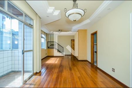 Apartamento à venda com 4 quartos, 240m² em Padre Eustáquio, Belo Horizonte