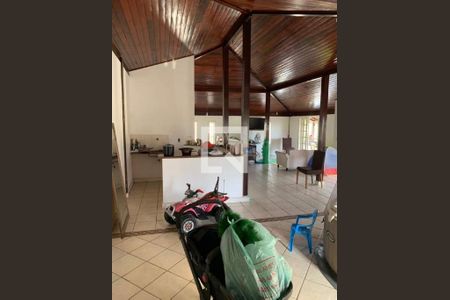 Casa à venda com 5 quartos, 300m² em Engenho do Mato, Niterói