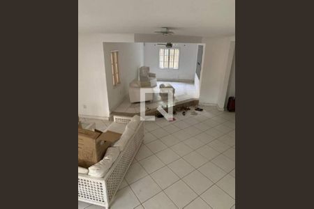 Casa à venda com 5 quartos, 300m² em Engenho do Mato, Niterói