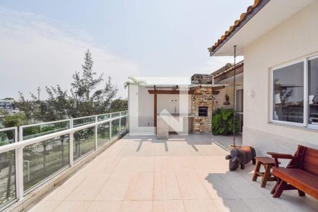Apartamento à venda com 3 quartos, 215m² em Barra da Tijuca, Rio de Janeiro