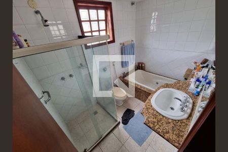 Casa à venda com 4 quartos, 211m² em Badu, Niterói