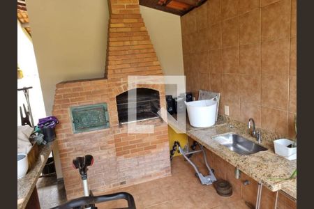 Casa à venda com 4 quartos, 211m² em Badu, Niterói