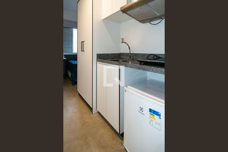 Cozinha de kitnet/studio para alugar com 1 quarto, 12m² em Bela Vista, São Paulo