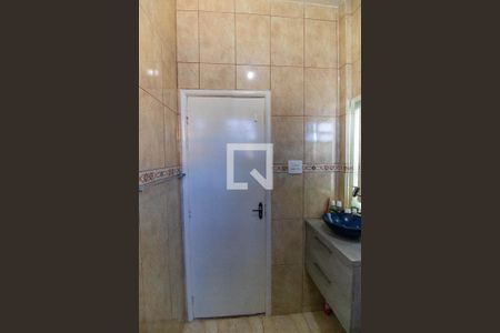 Banheiro de apartamento à venda com 2 quartos, 63m² em São Lourenço, Niterói
