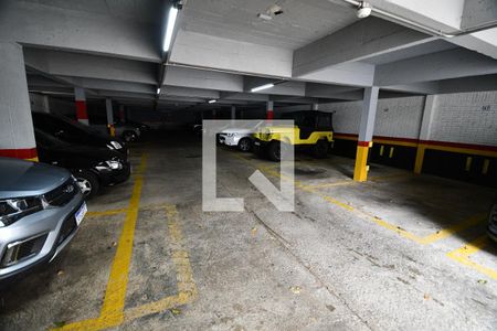 Garagem de apartamento à venda com 3 quartos, 156m² em Vila Itapura, Campinas