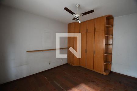 Suíte de apartamento à venda com 3 quartos, 156m² em Vila Itapura, Campinas