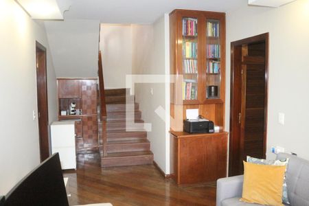 Sala de TV de apartamento à venda com 4 quartos, 220m² em Santo Antônio, São Caetano do Sul