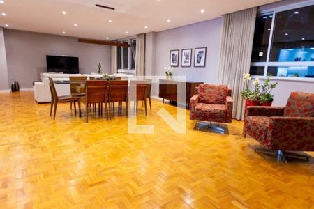 Apartamento à venda com 4 quartos, 210m² em Santa Cecilia, São Paulo