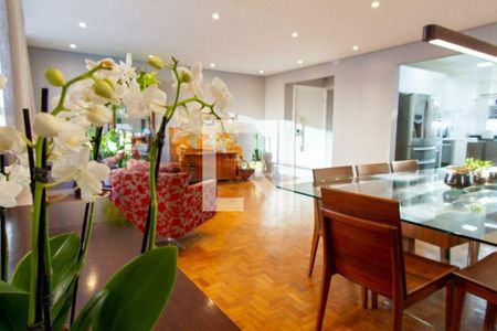 Apartamento à venda com 4 quartos, 210m² em Santa Cecilia, São Paulo
