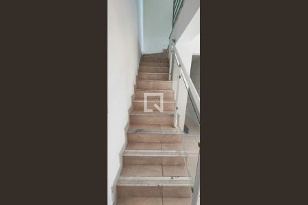 Escada de apartamento para alugar com 2 quartos, 130m² em Juliana, Belo Horizonte