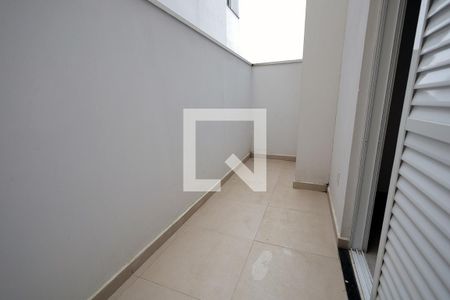 Quintal de apartamento à venda com 2 quartos, 50m² em Vila Eldizia, Santo André