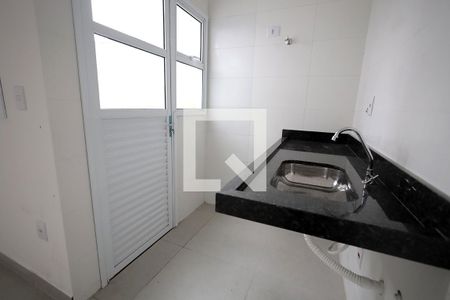 Cozinha de apartamento à venda com 2 quartos, 49m² em Vila Eldizia, Santo André