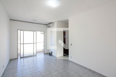 Apartamento para alugar com 2 quartos, 56m² em Segismundo Pereira, Uberlândia
