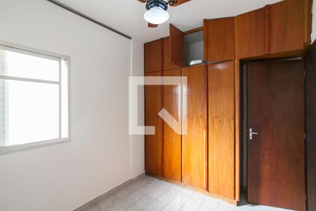 Quarto 1 de apartamento para alugar com 2 quartos, 56m² em Segismundo Pereira, Uberlândia