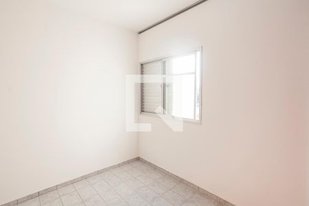 Quarto 1 de apartamento para alugar com 2 quartos, 56m² em Segismundo Pereira, Uberlândia