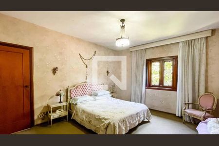 Casa à venda com 4 quartos, 500m² em Jardim Sao Bento, São Paulo