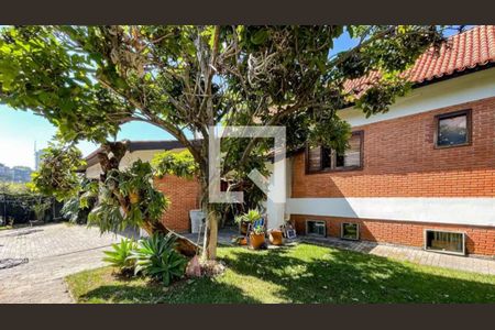 Casa à venda com 4 quartos, 500m² em Jardim Sao Bento, São Paulo
