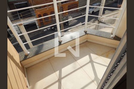 Casa à venda com 3 quartos, 300m² em Vila Granada, São Paulo