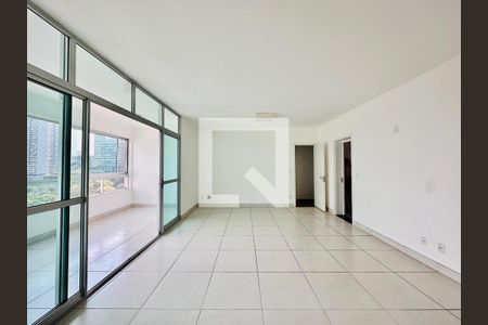 Apartamento à venda com 3 quartos, 125m² em Vale do Sereno, Nova Lima