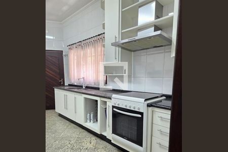 Casa à venda com 3 quartos, 303m² em Chácara Seis de Outubro, São Paulo