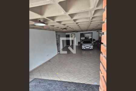 Casa à venda com 3 quartos, 303m² em Chácara Seis de Outubro, São Paulo