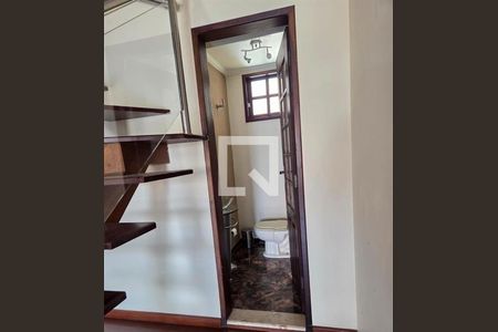 Casa à venda com 3 quartos, 303m² em Chácara Seis de Outubro, São Paulo