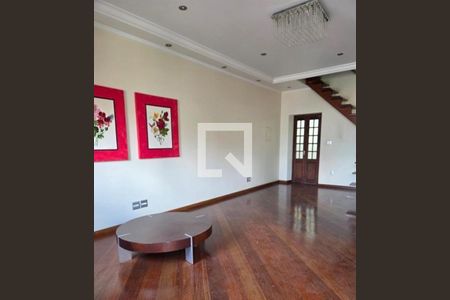 Casa à venda com 3 quartos, 303m² em Chácara Seis de Outubro, São Paulo