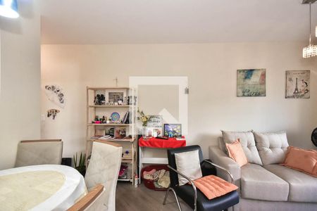 Sala de apartamento para alugar com 2 quartos, 48m² em Vila Suzana, São Paulo