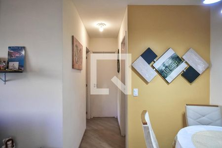 Corredor de apartamento para alugar com 2 quartos, 48m² em Vila Suzana, São Paulo