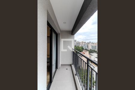 Varanda de kitnet/studio à venda com 1 quarto, 27m² em Vila Buarque, São Paulo