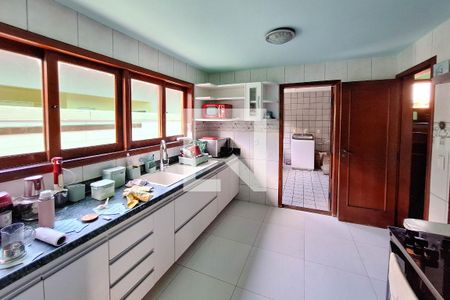 Cozinha de casa à venda com 5 quartos, 498m² em Camboinhas, Niterói