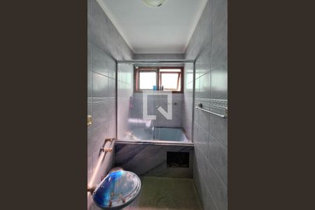 Banheiro da Suíte 1 de casa à venda com 5 quartos, 498m² em Camboinhas, Niterói