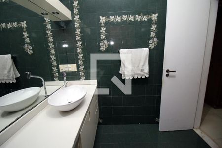 Banheiro da Suíte 1 de casa à venda com 5 quartos, 433m² em Vila da Penha, Rio de Janeiro