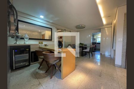 Sala de apartamento para alugar com 4 quartos, 140m² em Santa Efigênia, Belo Horizonte