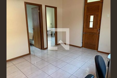 Casa à venda com 3 quartos, 110m² em Del Castilho, Rio de Janeiro