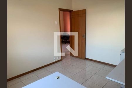 Casa à venda com 3 quartos, 110m² em Del Castilho, Rio de Janeiro