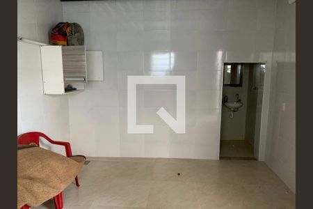 Casa à venda com 3 quartos, 110m² em Del Castilho, Rio de Janeiro