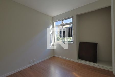 Quarto 1 de apartamento à venda com 3 quartos, 97m² em Santo Antônio, Belo Horizonte