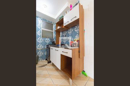 Cozinha de apartamento à venda com 2 quartos, 42m² em Olaria, Canoas