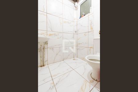 Banheiro Social de apartamento à venda com 2 quartos, 42m² em Olaria, Canoas